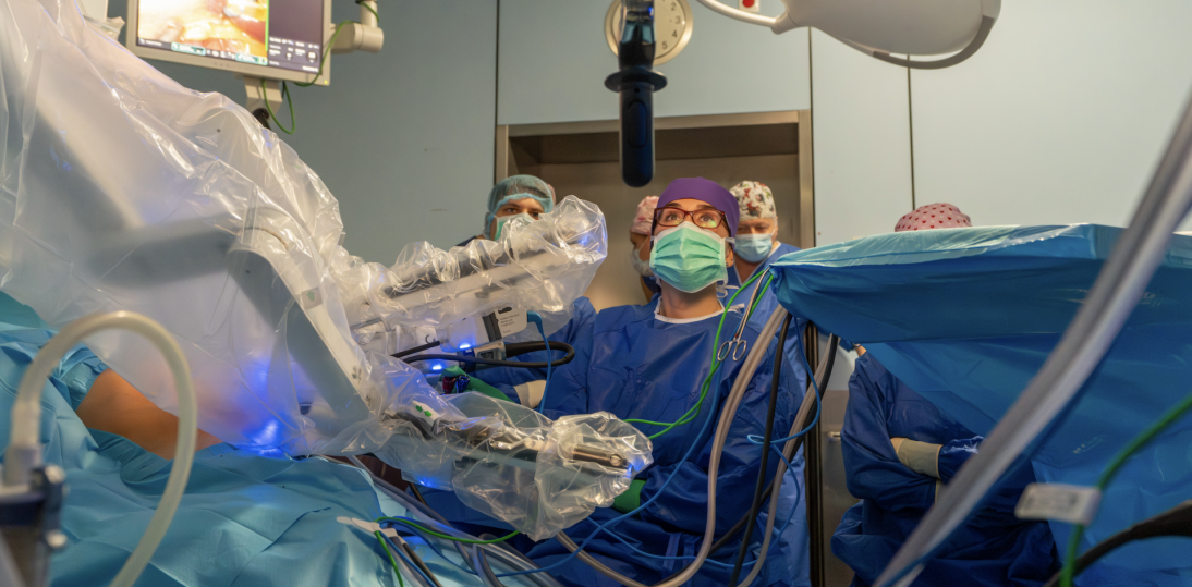 Pierwsze w Polsce operacje z użyciem robota da Vinci 5. generacji w Szpitalu Medicover