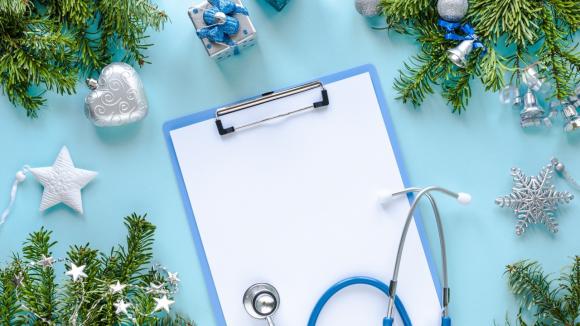 Nagła choroba w Święta Bożego Narodzenia? NFZ wyjaśnia, gdzie i kiedy szukać pomocy medycznej
