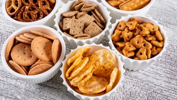 Zakaz reklam „śmieciowego jedzenia” w Wielkiej Brytanii: krok w stronę zdrowia dzieci