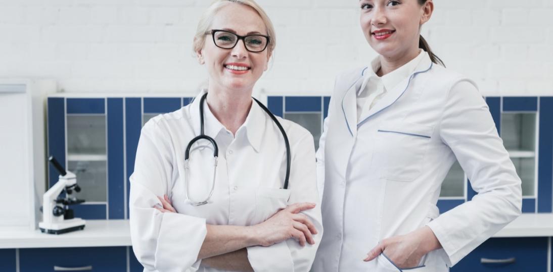 Coraz więcej kobiet w medycynie. Wojsko musi zmienić model służby, by nie stracić lekarzy