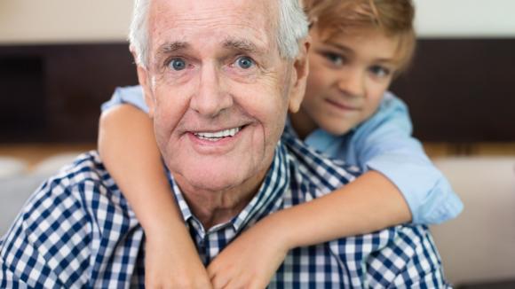 Rak prostaty u seniorów: Dlaczego wczesne badania i dostęp do nowoczesnego leczenia są kluczowe