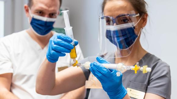 Nowoczesna stomatologia regeneracyjna: lek z własnej krwi