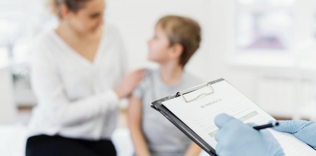 Między pediatrią a dorosłością. RPO alarmuje: brak zasad przekazywania pacjentów grozi przerwami w leczeniu