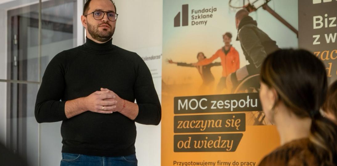 Fundacja Szklane Domy: zmieniamy rynek pracy tu i teraz. “To nie utopijna wizja”