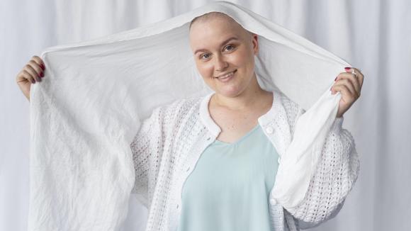 Chemioterapia, której można uniknąć. Dlaczego polskie pacjentki nadal płacą za test, który rozstrzyga o leczeniu?