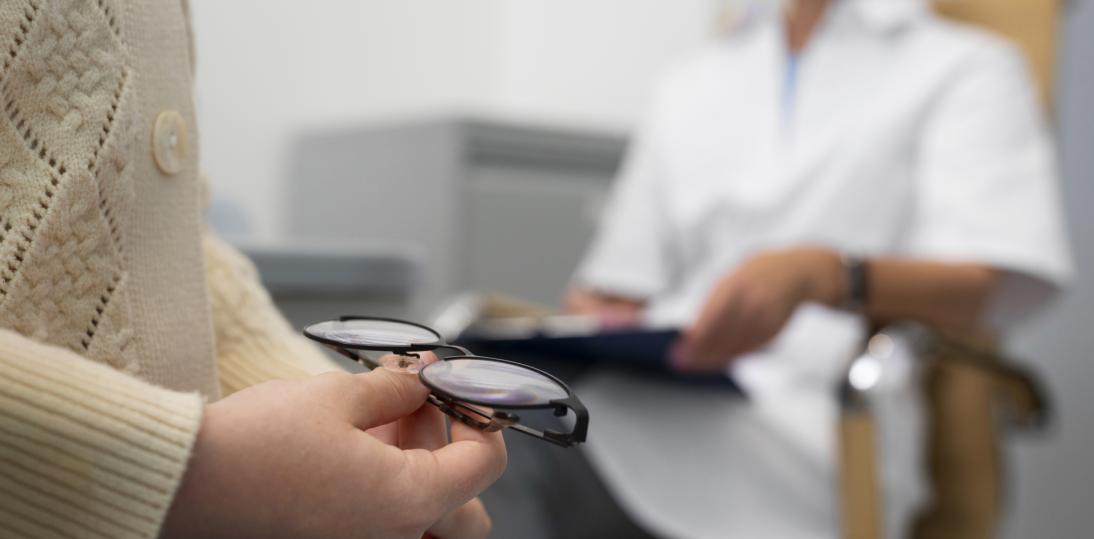 Nawet połowa osób chorujących na jaskrę może o tym nie wiedzieć. Tylko wczesna diagnoza pozwala uchronić przed ślepotą