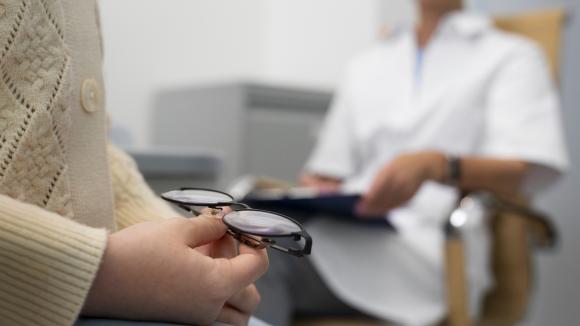 Nawet połowa osób chorujących na jaskrę może o tym nie wiedzieć. Tylko wczesna diagnoza pozwala uchronić przed ślepotą