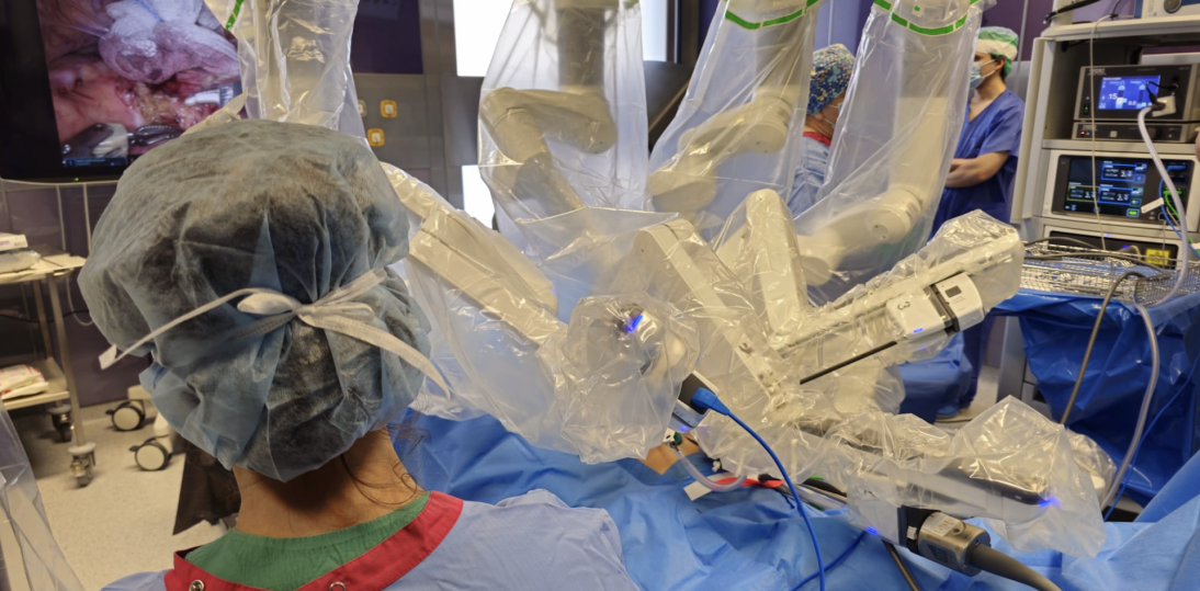 Pionierska operacja hybrydowa u 4-letniego pacjenta z neuroblastomą