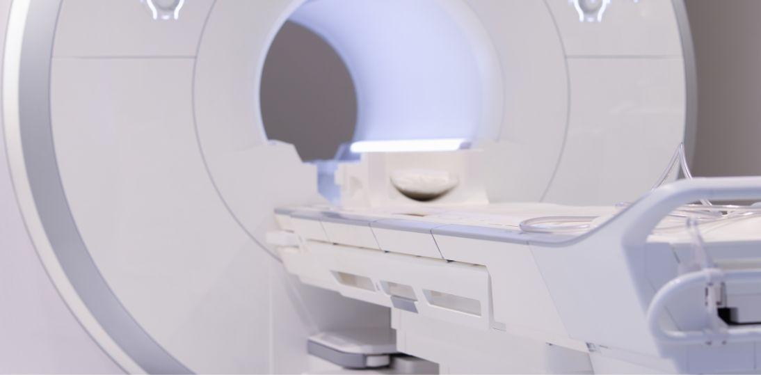 Koniec pełnego finansowania części nadwykonań? NFZ zmienia zasady rozliczania diagnostyki