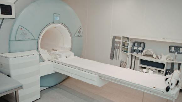 Kontrast w diagnostyce udaru a nerki. Nowe badanie pokazuje, że ryzyko powikłań jest niskie