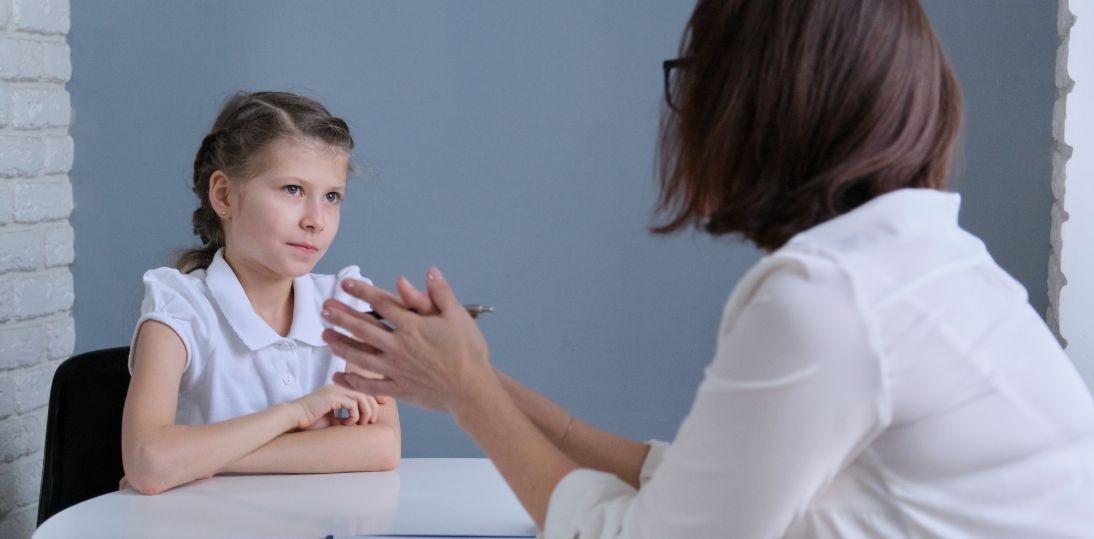 Szkolna opieka zdrowotna działa tylko na papierze. Raport NIK pokazuje systemowe pęknięcia