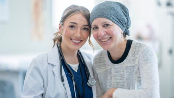 Kryzys kadr w onkologii. Centrum Onkologii w Bydgoszczy czeka na rezydentów