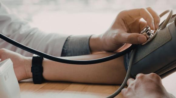 Docelowe wartości ciśnienia krwi powinny być niższe niż obecnie zalecane