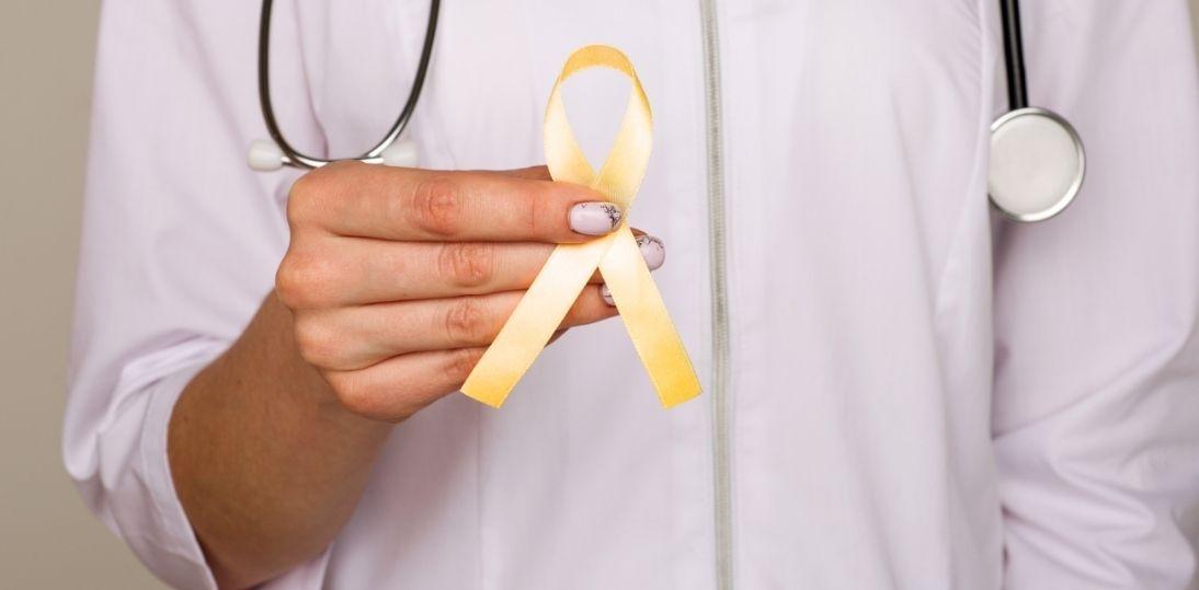 FDA przyspiesza ocenę nowego wskazania dla enfortumabu wedotyny i pembrolizumabu w raku pęcherza. Możliwa zmiana standardu leczenia okołooperacyjnego