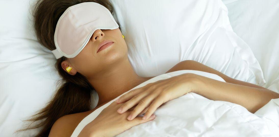 Sen kluczowy dla zdrowia Polaków. 60% uważa go za najważniejszy czynnik, ale ponad połowa śpi źle