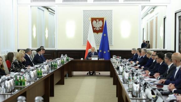 Rząd przyjął „Lex Szarlatan”. Nowe przepisy mają chronić pacjentów przed pseudomedycyną i dezinformacją