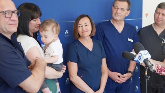 Rodzice szukali pomocy na całym świecie. Operację przeprowadzono we Wrocławiu