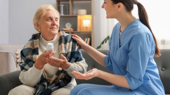 Bon Senioralny 2026. Kto skorzysta i jak będzie działać nowe świadczenie dla seniorów?