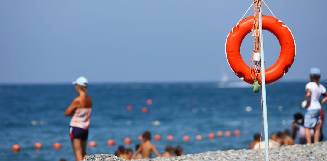 Sanepid rusza z wakacyjną kampanią „Letnia Akademia Sanepidu”. Eksperci przypominają: Twoje decyzje mają znaczenie