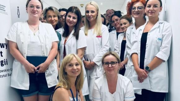 Narodowy Instytut Onkologii szkoli histotechnologów. Lepsze przygotowanie preparatów to większa precyzja diagnostyki nowotworów