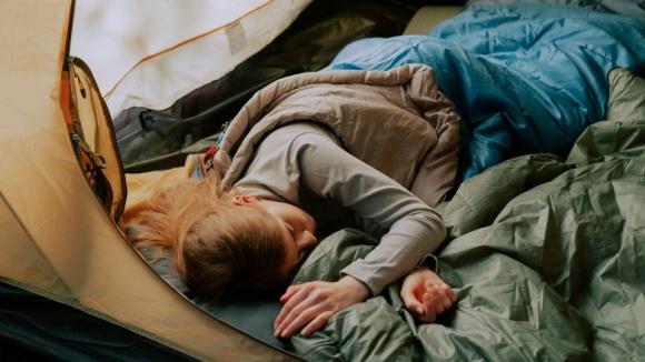 Sleep tourism zyskuje popularność. Coraz więcej osób wyjeżdża na wakacje, żeby się wyspać