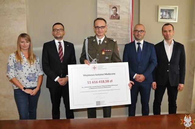 Ponad 11 mln dla Wojskowego Instytutu Medycznego na stworzenie Centrum Wsparcia Badań Klinicznych