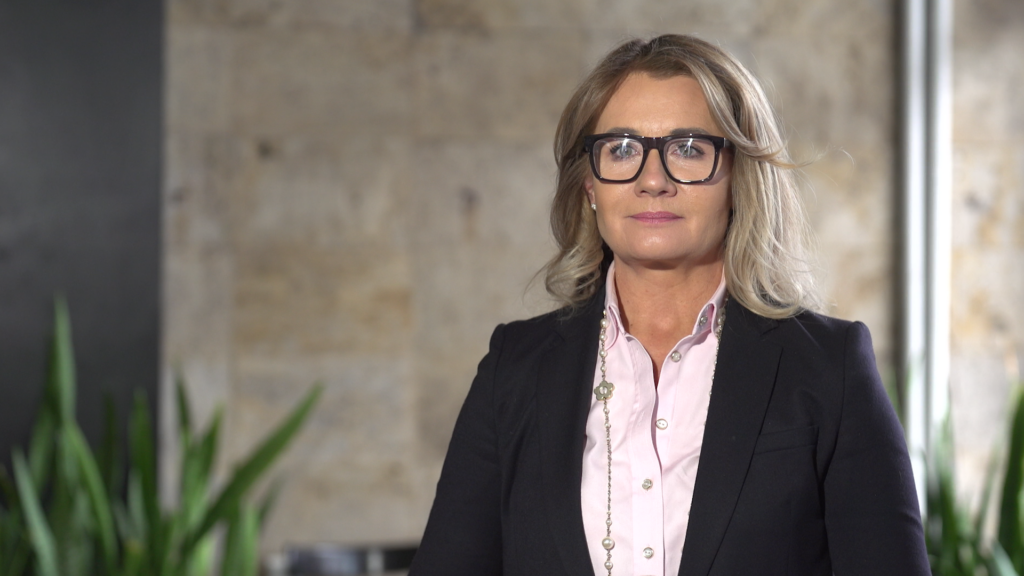 Zwolnienia lekarskie w prywatnej opiece medycznej są ponad dwa razy krótsze niż w publicznej