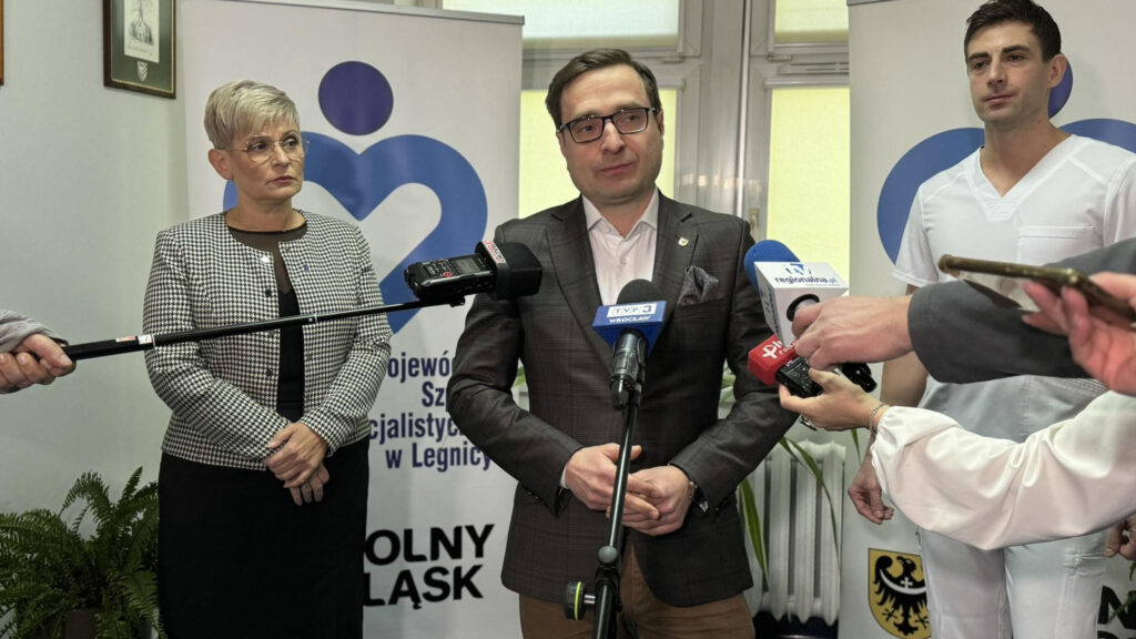 Nowy mikroskop operacyjny w Szpitalu w Legnicy