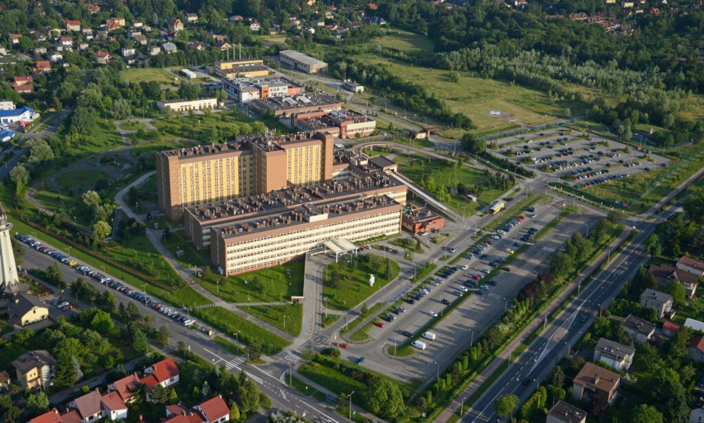 Bielski Szpital Wojewódzki inwestuje w bezpieczeństwo personelu. Ochrona przed promieniowaniem i przeciążeniami układu mięśniowo-szkieletowego