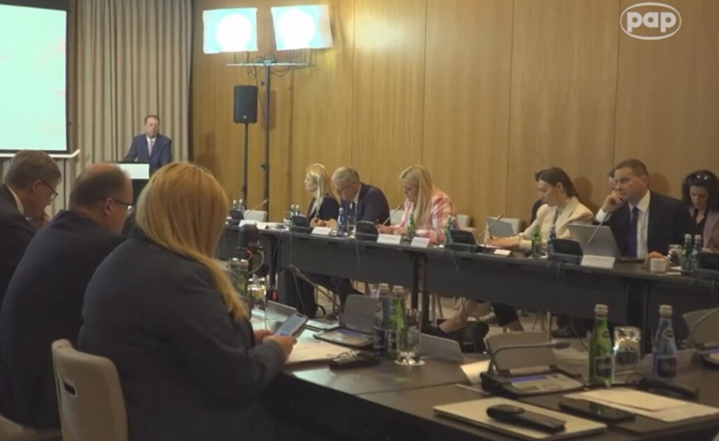 Recepta na wyjście z długu kardiologicznego – czołowi polscy kardiolodzy o potrzebie podjęcia natychmiastowych działań na rzecz zatrzymania spirali długu zdrowotnego