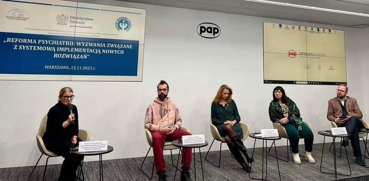 Wyzwania w psychiatrii: wsparcie całej rodziny, gdy dotknięta kryzysem
