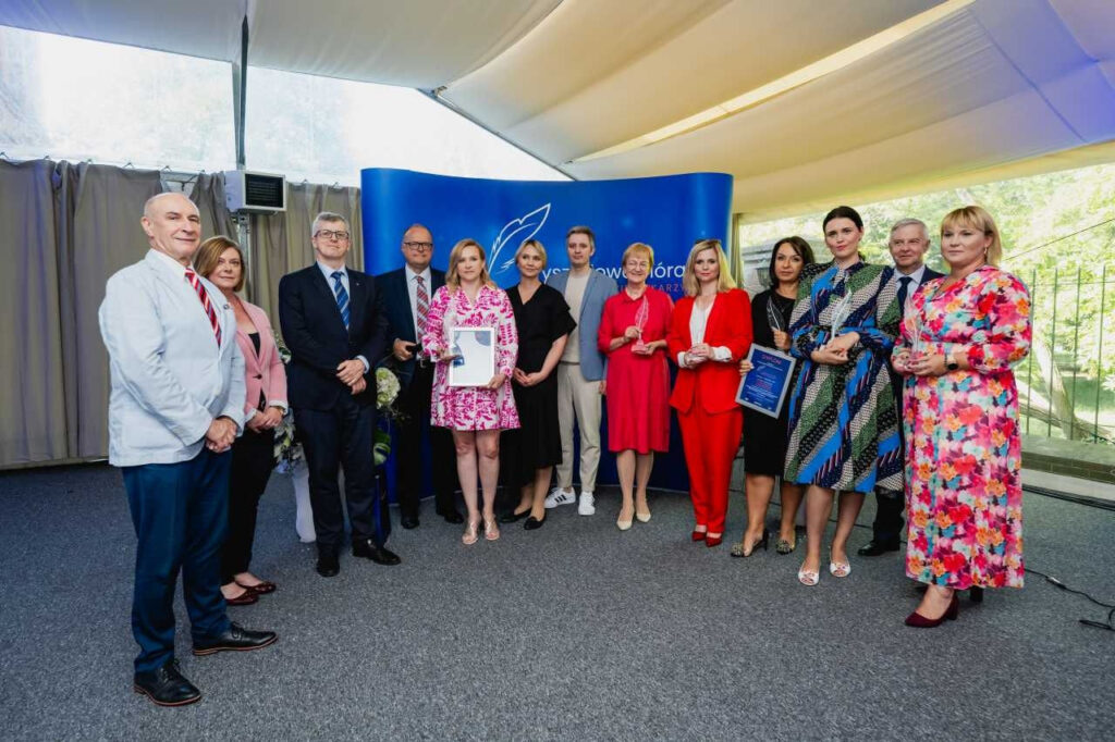 Laureaci 18. edycji ogólnopolskiego konkursu dla dziennikarzy "Kryształowe Pióra"