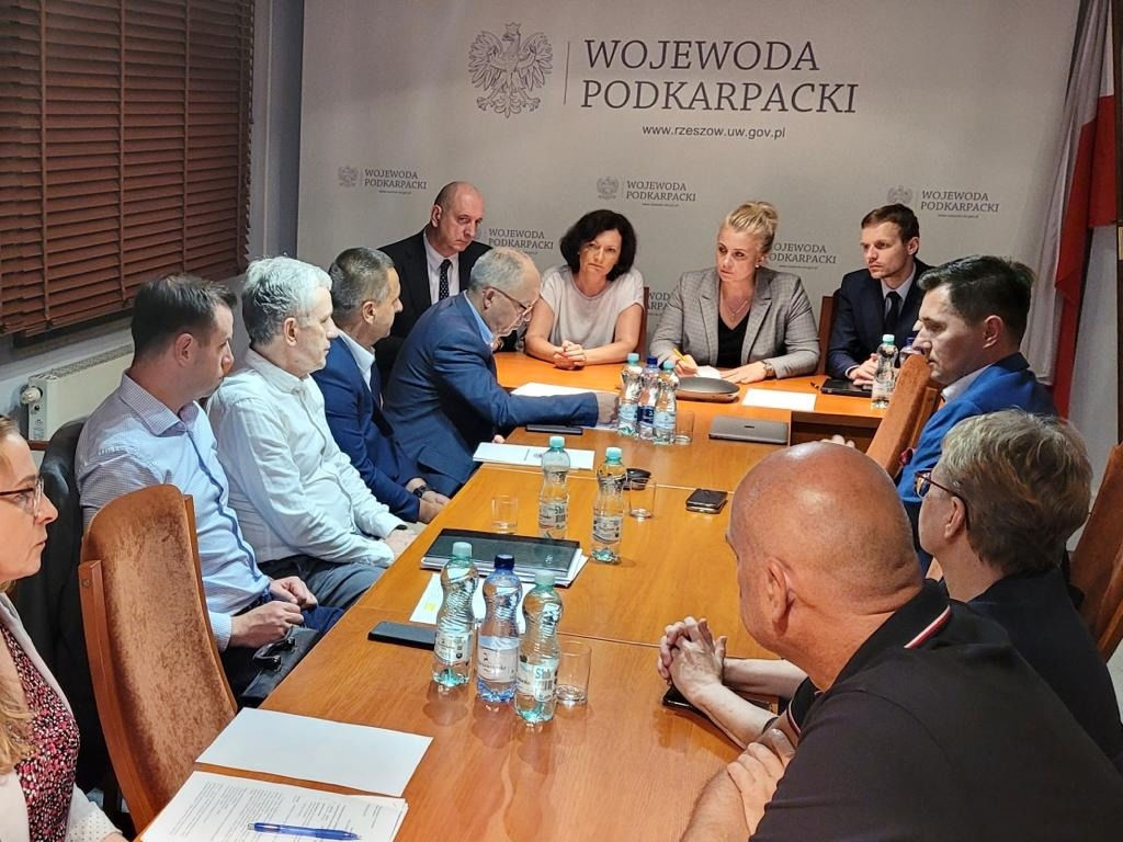 Ministerstwo Zdrowia: ustalono strategię działań w celu wygaszenia ogniska bakterii Legionella