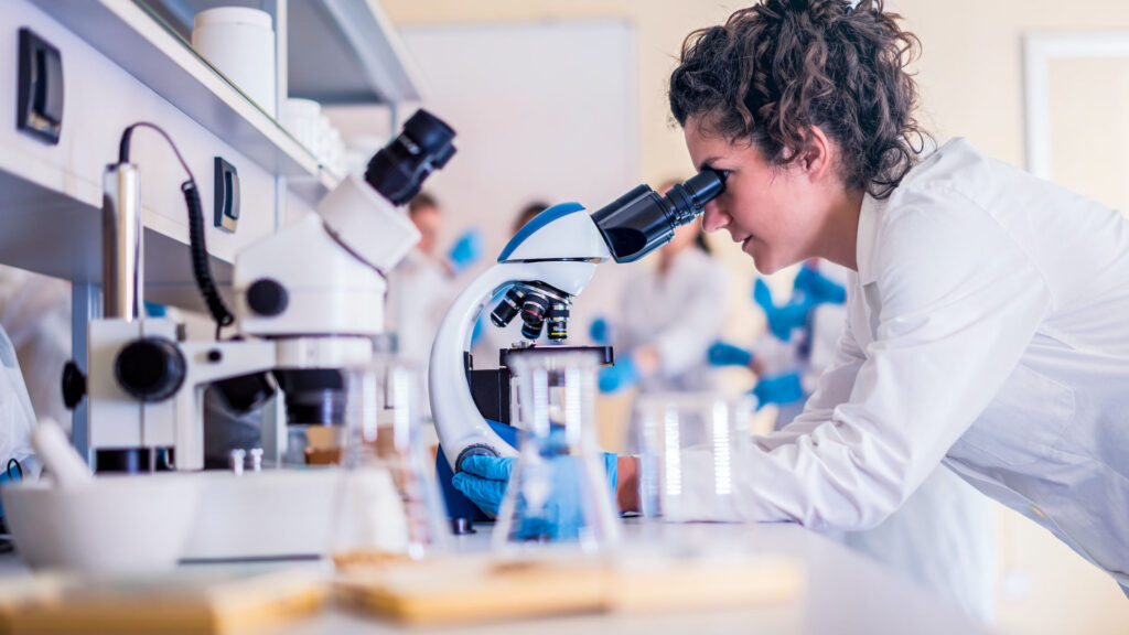 Nowoczesna diagnostyka mikrobiologiczna pomoże ocalić życie  i uchronić przed konsekwencjami sepsy