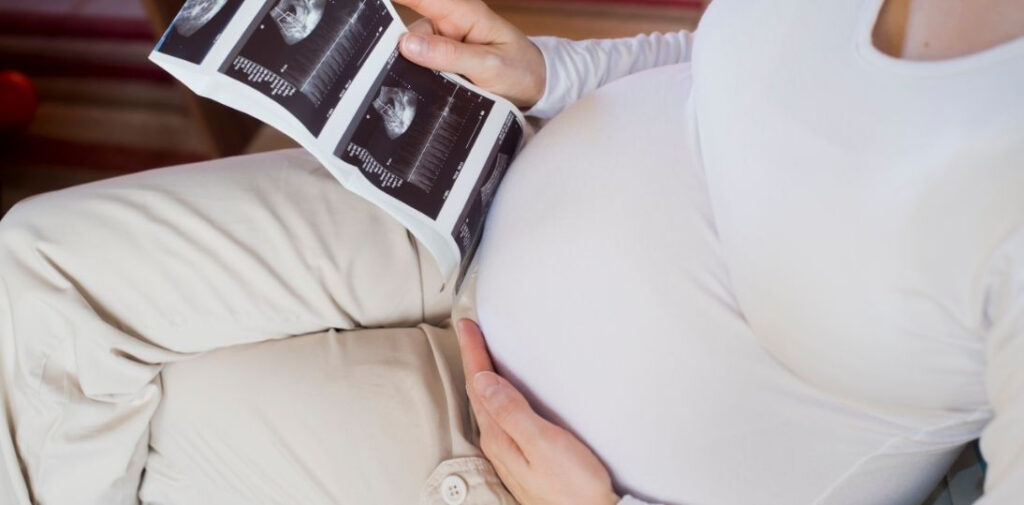 Wrodzone zakażenie CMV. Nowe polskie rekomendacje porządkują profilaktykę, diagnostykę i leczenie od ciąży do opieki nad dzieckiem