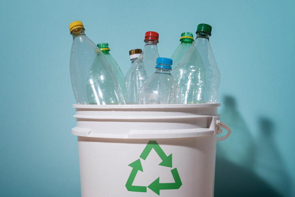 Apteki w systemie kaucyjnym? Farmaceuci protestują: „Nie jesteśmy punktem recyklingu”