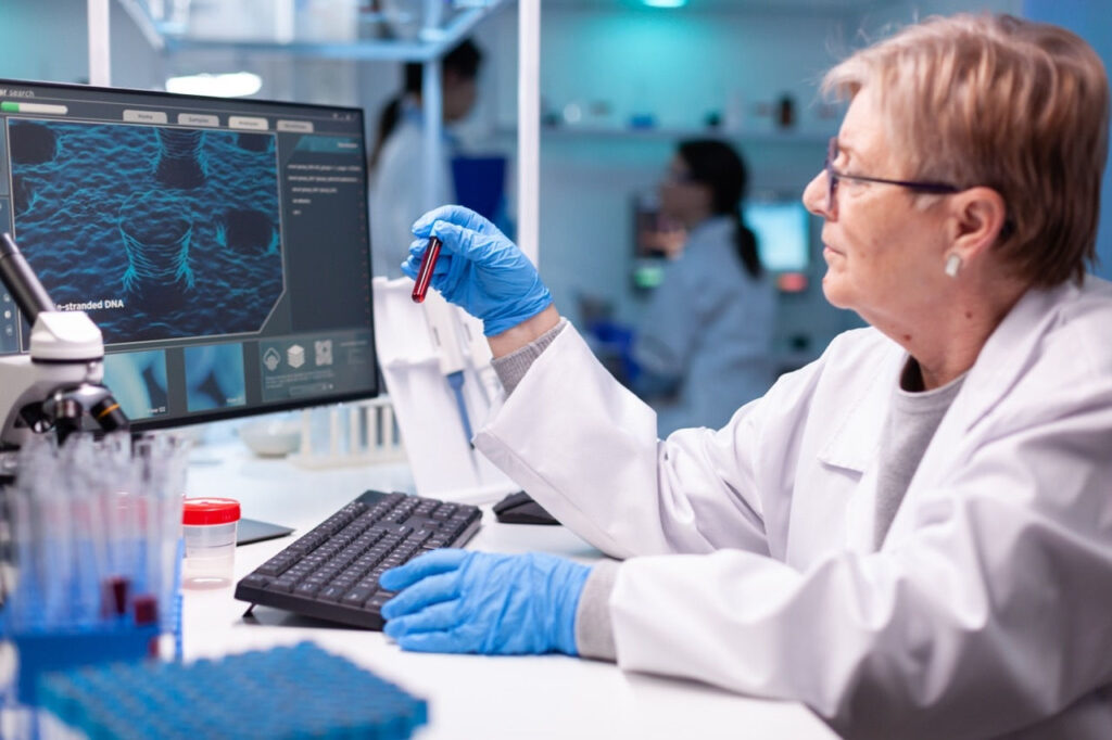 Od genomów do algorytmów. Bioinformatyka nauką XXI w.