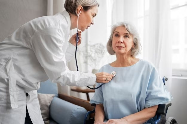 Seniorze, nie przegap objawów, które mogą świadczyć o poważnej chorobie!
