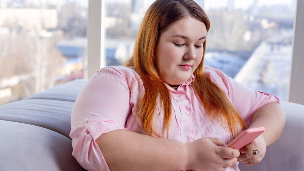 #fatshamingworks – krzywdzący hasztag, który… nie działa. Dlaczego?