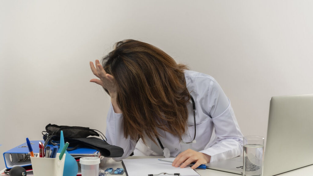 Nawet co trzeci lekarz w Polsce cierpi na zaburzenia depresyjne i lęki