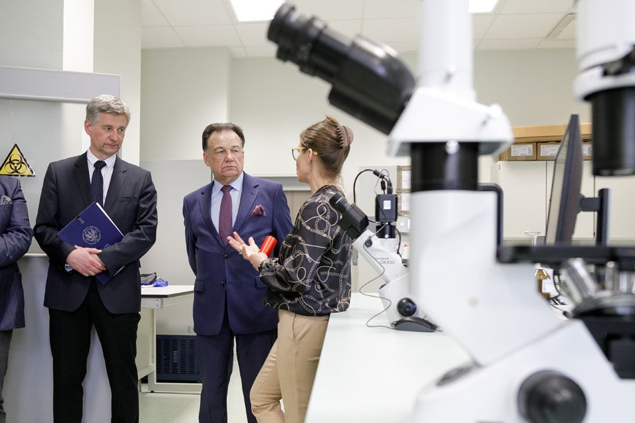 Nowoczesne laboratorium medycyny regeneracyjnej otwarto na WUM