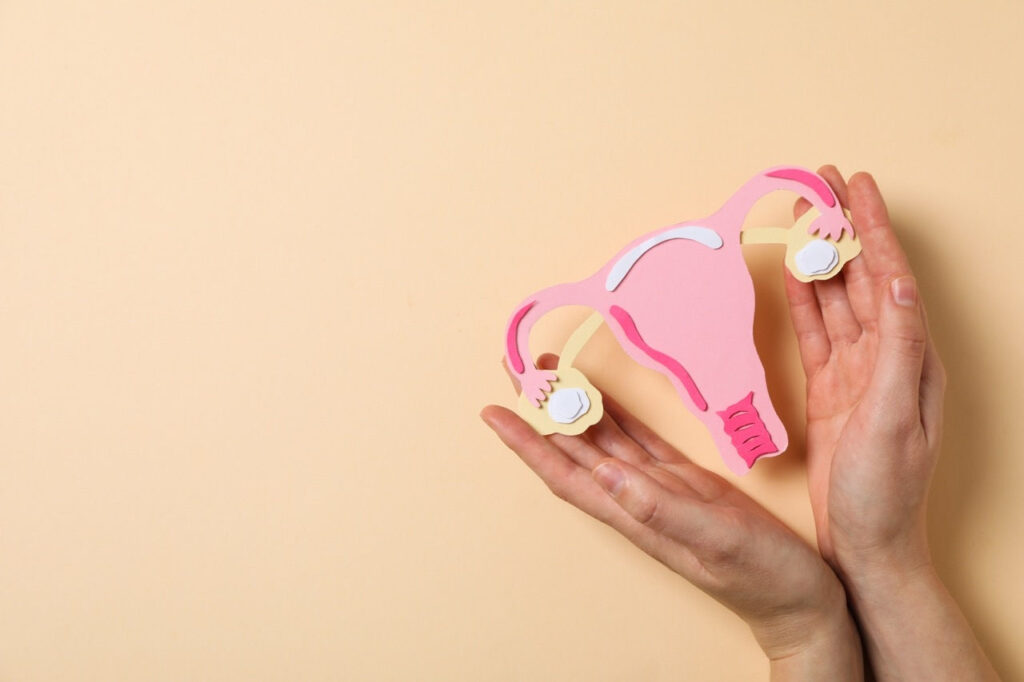 Nowa terapia na endometriozę od 1 października w refundacji – przełom dla pacjentek