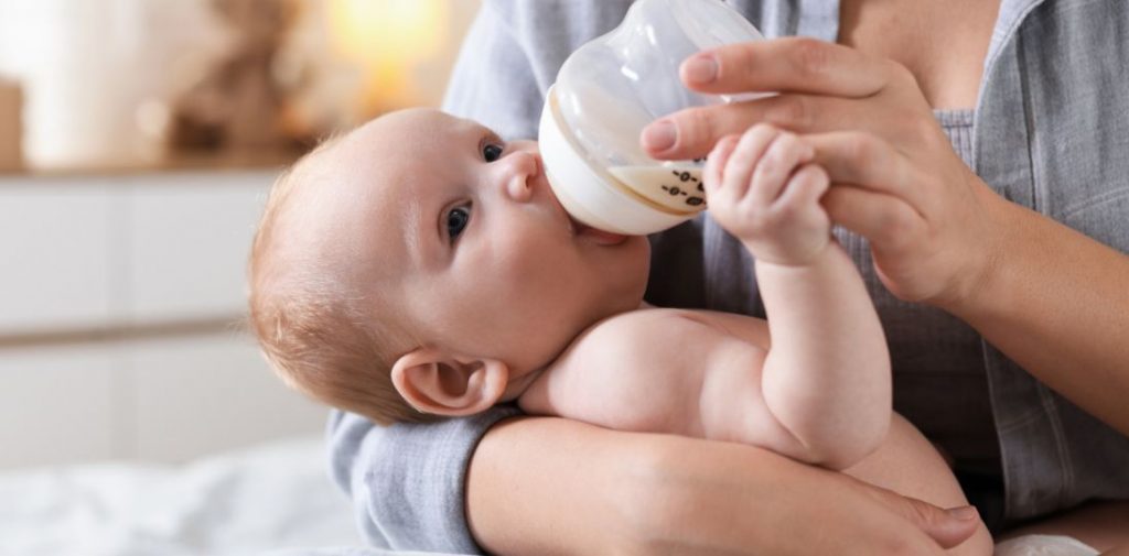 Mikrobiota jelitowa wpływa nie tylko na odporność. Co wiadomo o biotykach u dzieci?