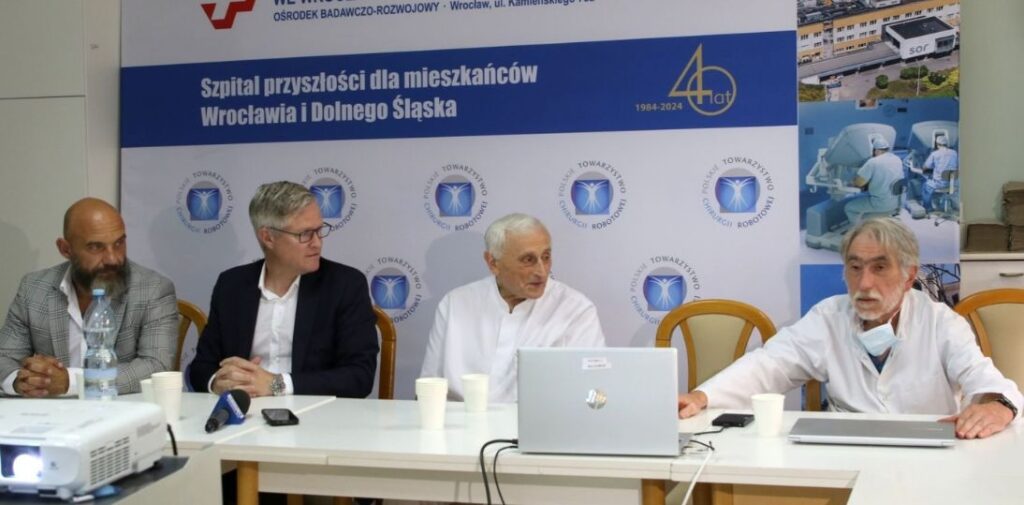 Przełom w chirurgii onkologicznej. We Wrocławiu wykonano pionierską rekonstrukcję kości łokciowej