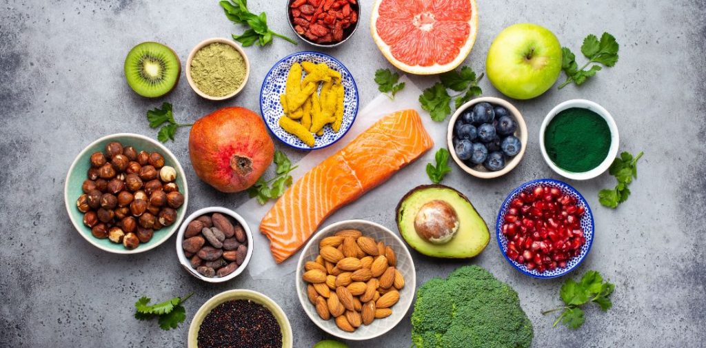 „Naturalny”, „ekologiczny” i „bez cukru” nie zawsze znaczy zdrowszy. Przeanalizowano 150 tys. produktów