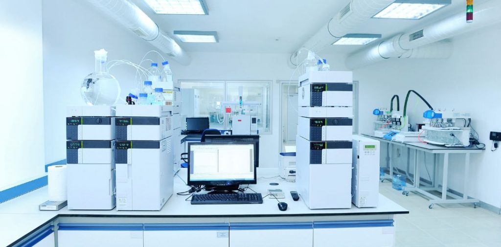 Pomorski Uniwersytet Medyczny otworzył nowoczesny biobank. Miliony próbek biologicznych wesprą badania nad nowotworami i medycynę spersonalizowaną