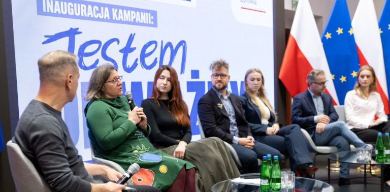 „Mam odwagę prosić o pomoc”. Ministerstwo Zdrowia rusza z ogólnopolską kampanią na rzecz zdrowia psychicznego