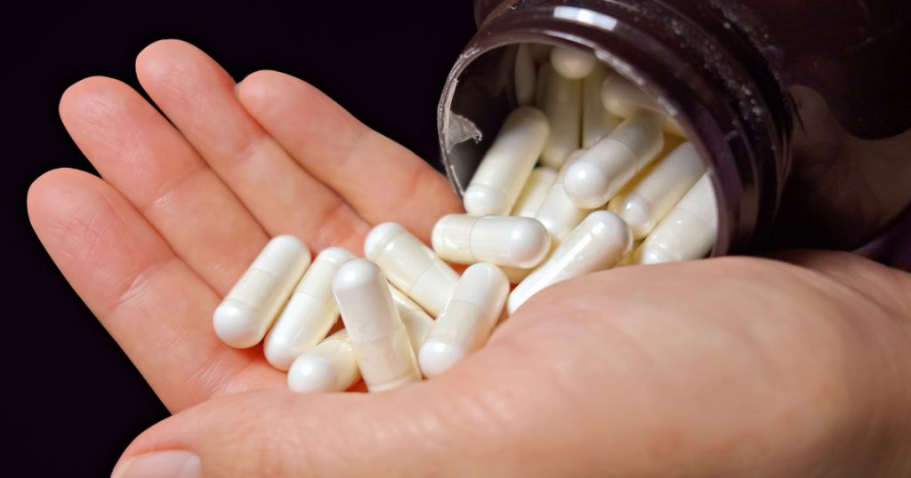 7 na 10 dorosłych Polaków sięga po suplementy. Jak nie zgubić się przy wyborze probiotyku?